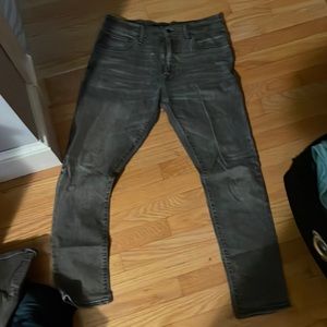 Lucky brand 105 slim taper grey jeans (32x30)
